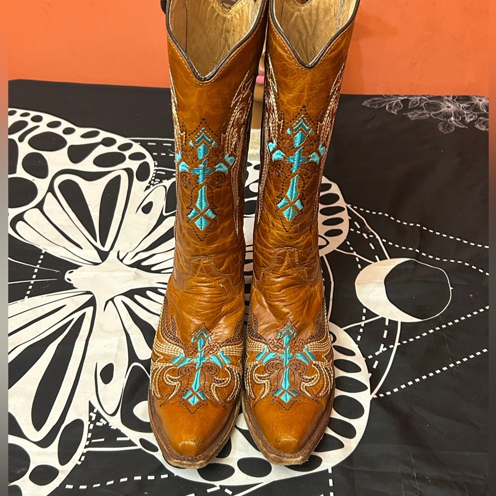 Circle G by Corral Cognac & Turquoise-Beige Wing & Cross Boots Size 10 - Picture 10 of 11